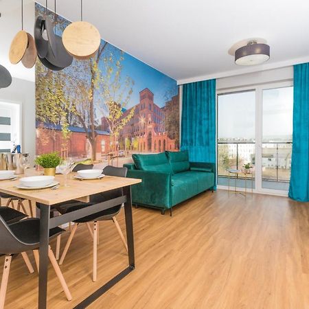 Royal Manu Apartment Netflix Лодзь Экстерьер фото