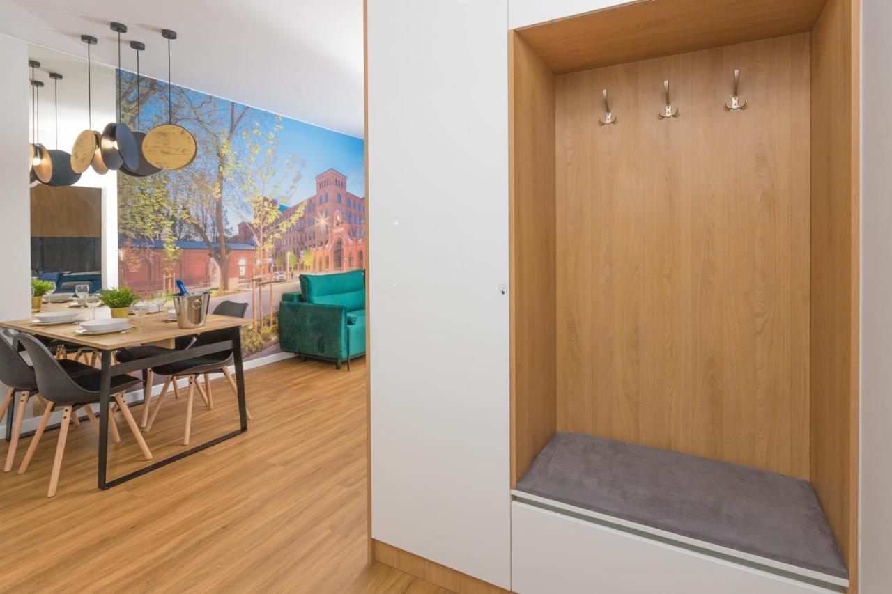 Royal Manu Apartment Netflix Лодзь Экстерьер фото