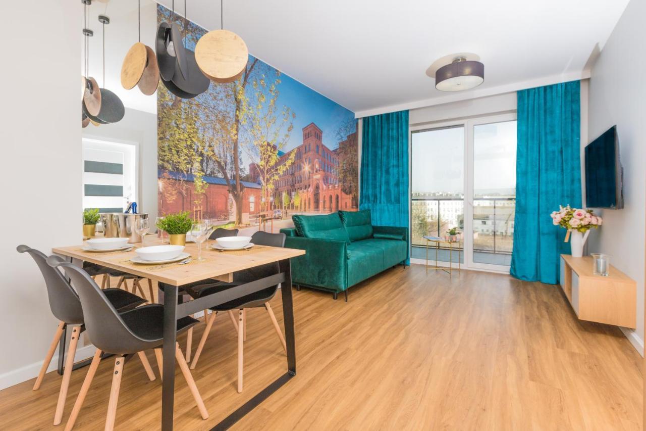 Royal Manu Apartment Netflix Лодзь Экстерьер фото